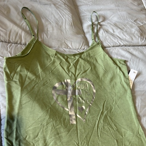 Medium tank tops handmade - Picture 3 of 4